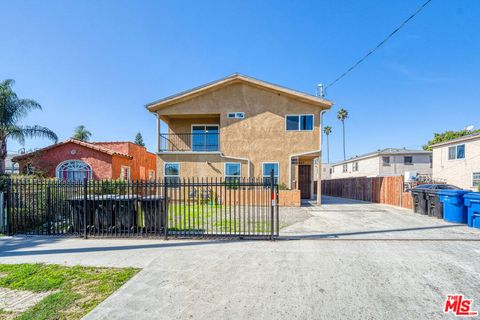 Photo of 943 Broad Avenue, Wilmington, CA 90744 (MLS # 26723747)