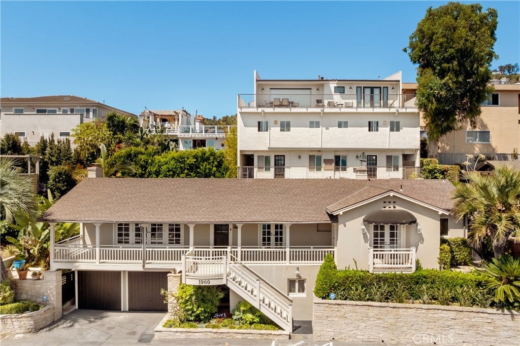 1960 Ocean Way