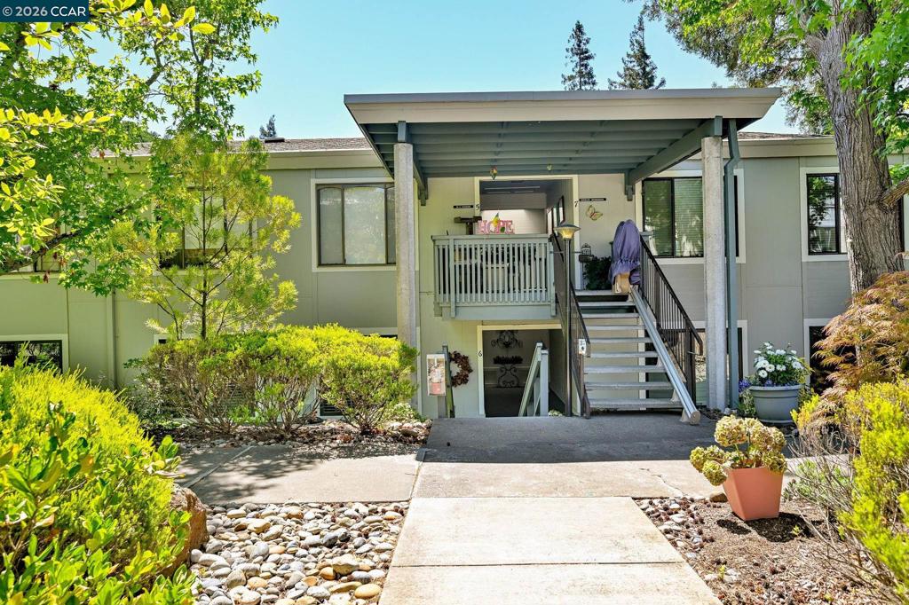3033 Golden Rain Rd 6