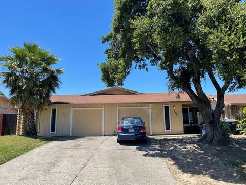 Photo of 5505 Missie Way, Sacramento, CA 95841 (MLS # ML82049029)