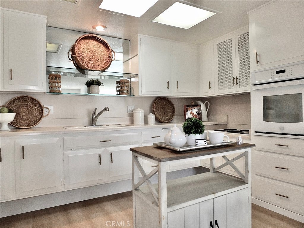 1360 Oakmont Road 6 142A