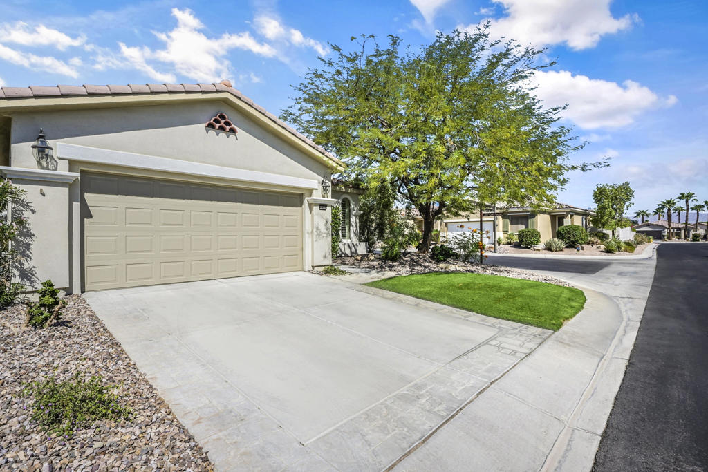 Sun City Shadow Hills (30921) - Residential