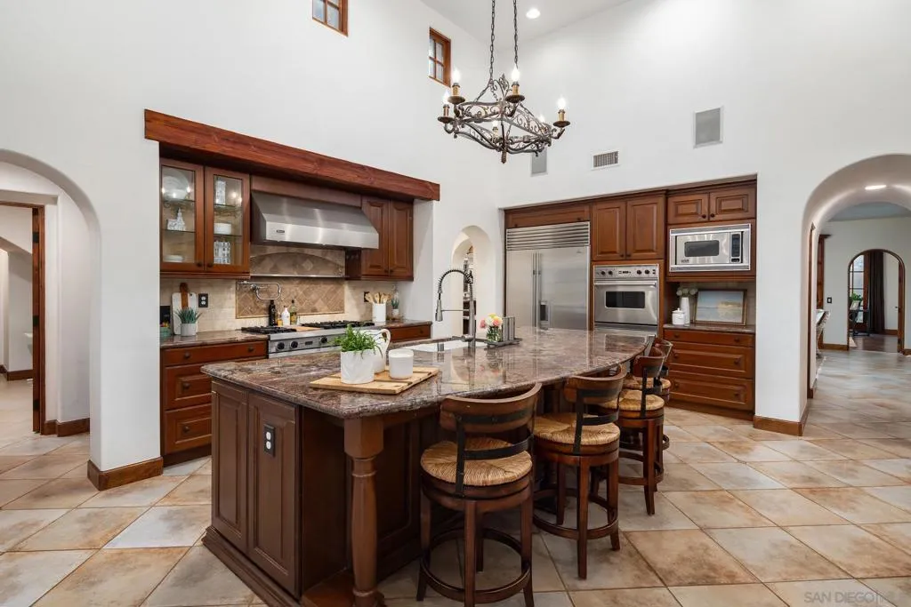 San Diego, California 92127, United States, 8 Bedrooms Bedrooms, ,8 BathroomsBathrooms,Residential,Active,181431