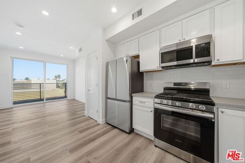 Photo of 667 N Wilton Place #403, Los Angeles, CA 90004 (MLS # 26668865)