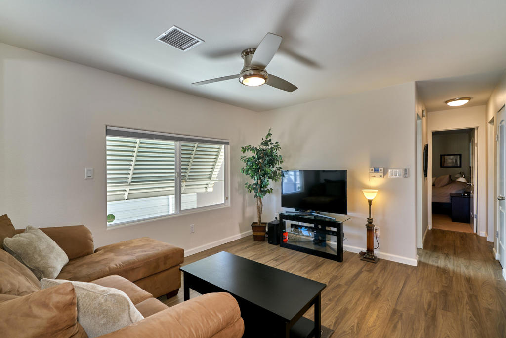 Tri Palm Estates - Manufactured In Park