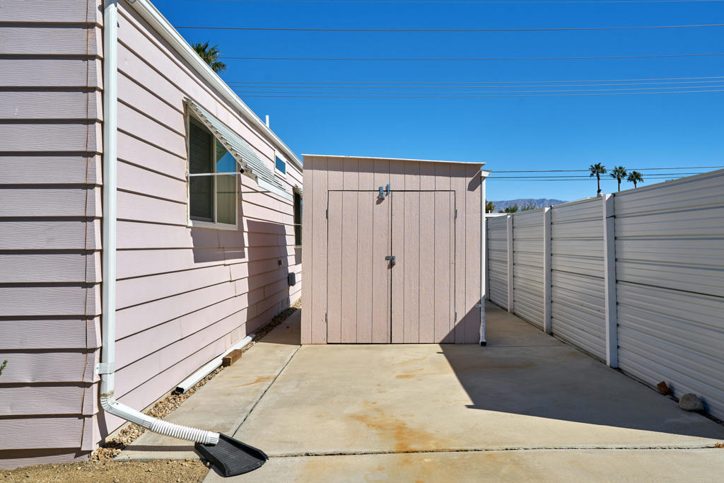 Tri Palm Estates - Manufactured In Park