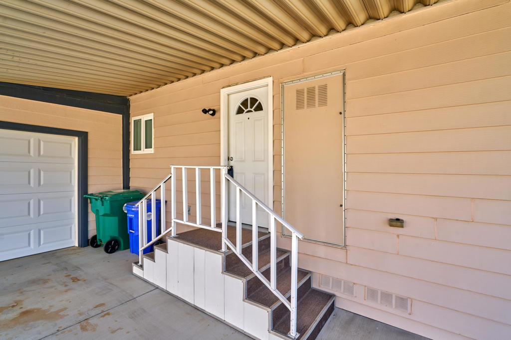 Tri Palm Estates - Manufactured In Park