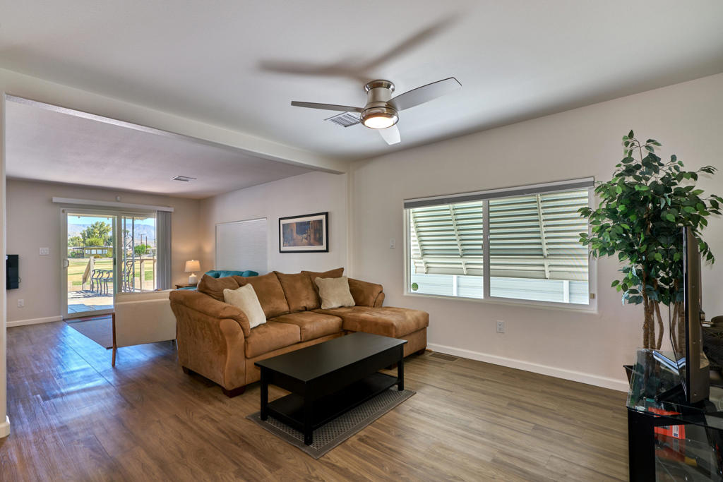 Tri Palm Estates - Manufactured In Park