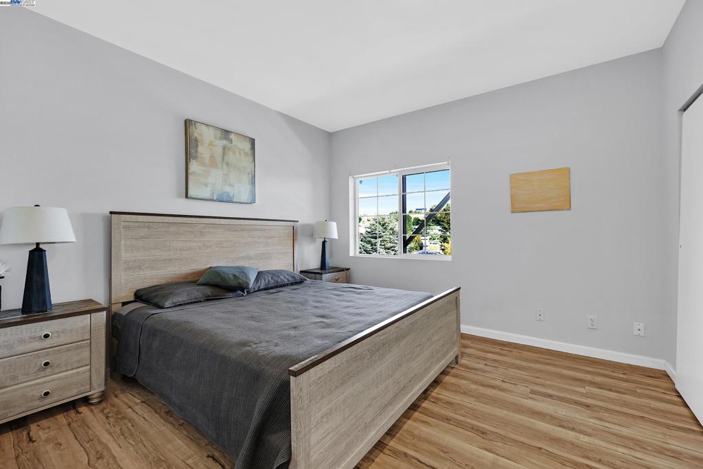 CASTRO VALLEY - Residential