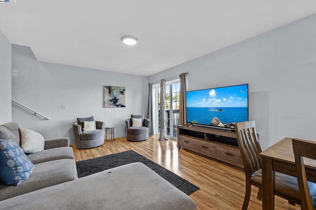 CASTRO VALLEY - Residential