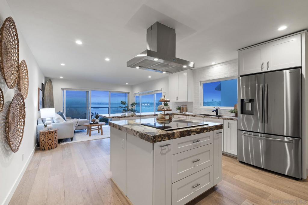 3630 Bayside Walk B