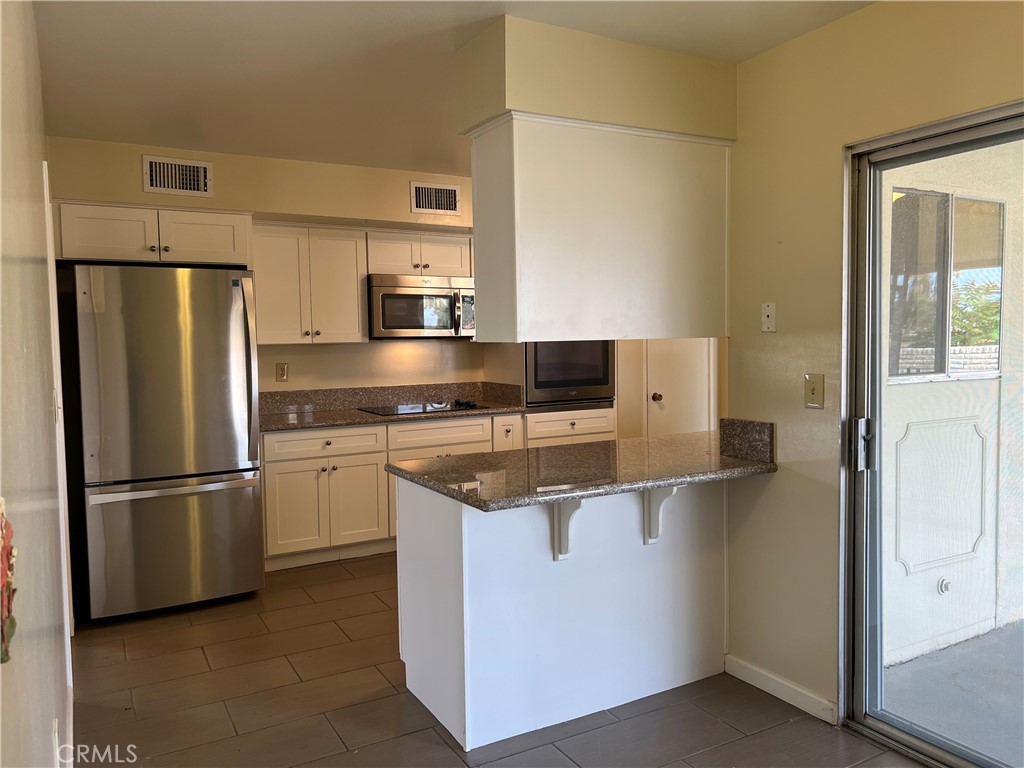 28101 Grosse Point Drive