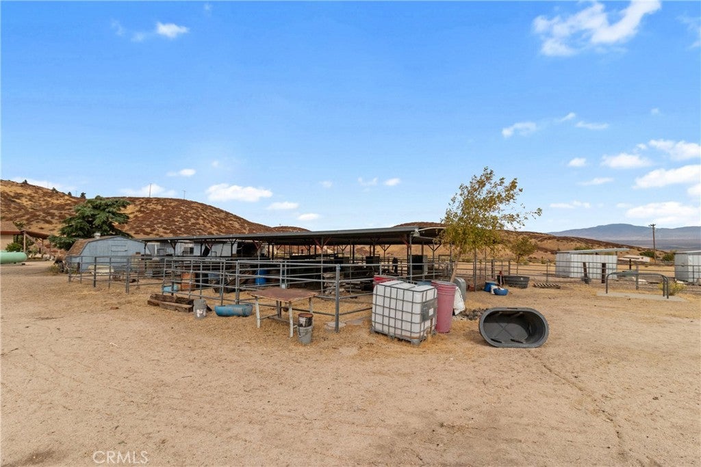Photo of 46720 Kings Canyon RD, Lancaster, CA 93536 (MLS # SR26214240)