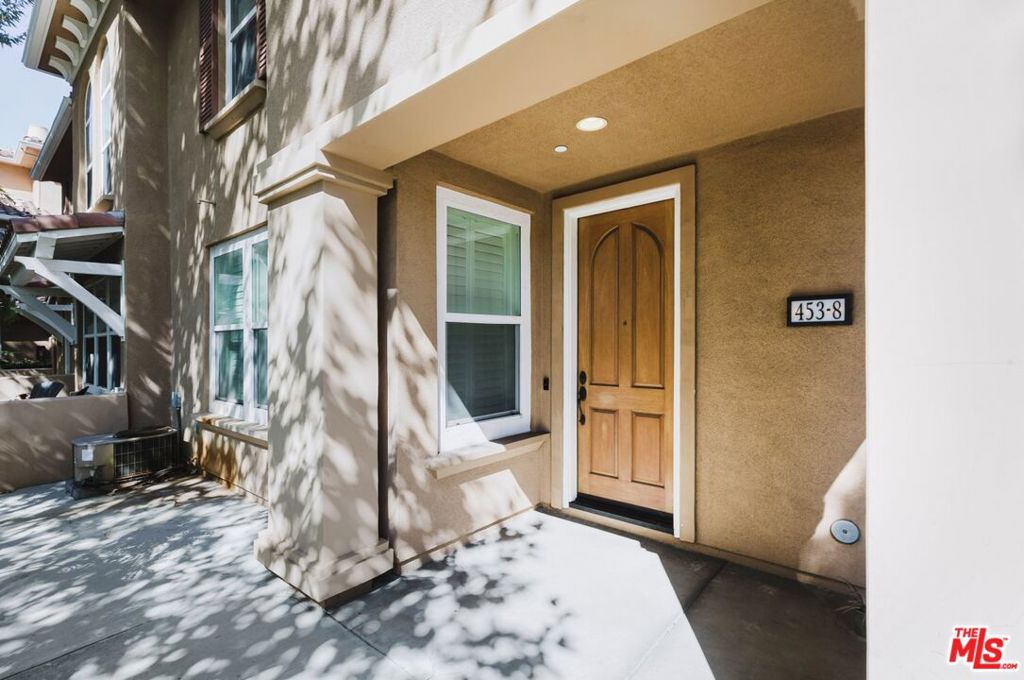 453 N Altadena Drive 8