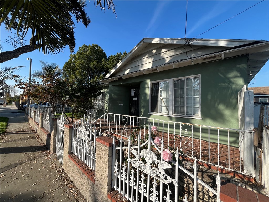 Properties 2 3007 Sequoia