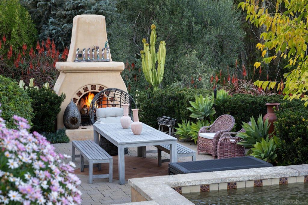 Rancho Santa Fe - Residential