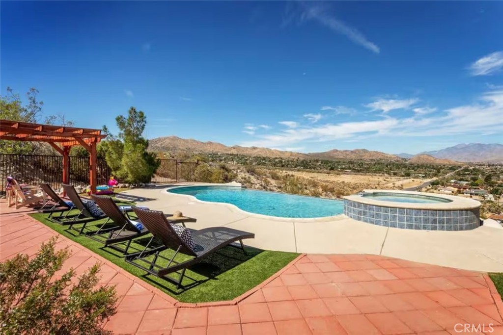 8075 Quail Trail