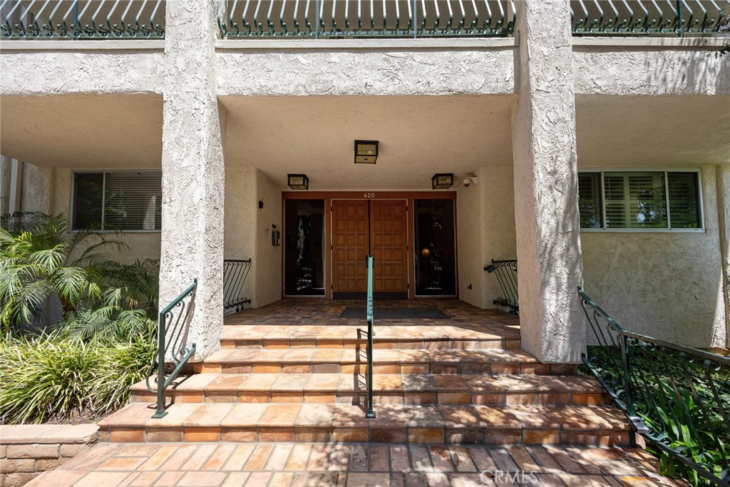 420 S Madison Avenue 301