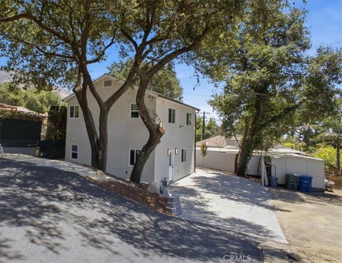 Photo of 3130 N Mount Curve Ave, Altadena, CA 91001 (MLS # SR26158301)