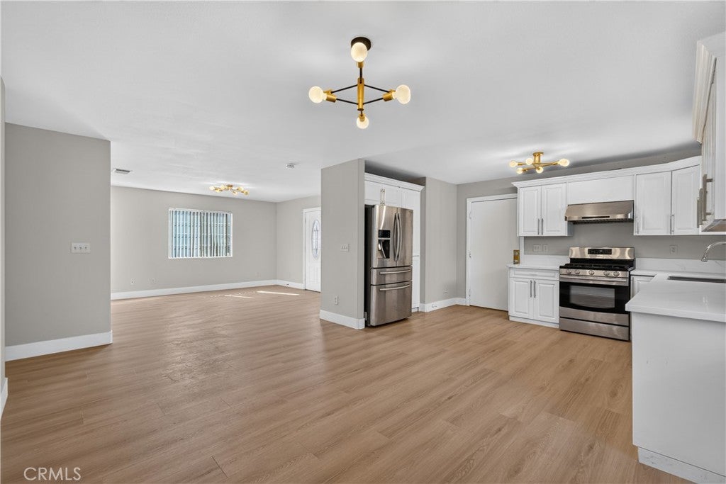 548 N Reservoir