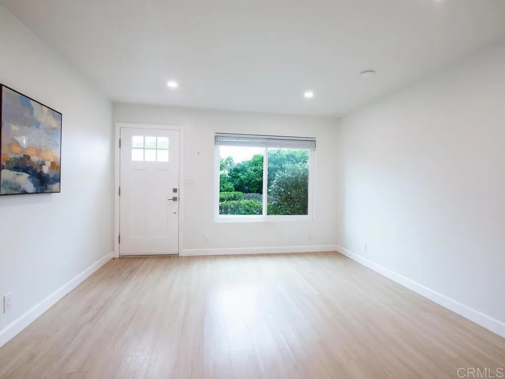 Carlsbad, California 92008, United States, 2 Bedrooms Bedrooms, ,2 BathroomsBathrooms,Residential,Active,246834