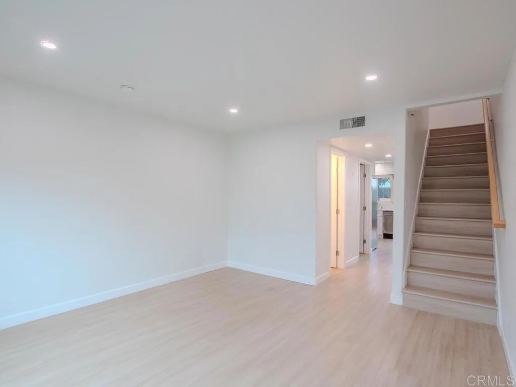 Carlsbad, California 92008, United States, 2 Bedrooms Bedrooms, ,2 BathroomsBathrooms,Residential,Active,246834