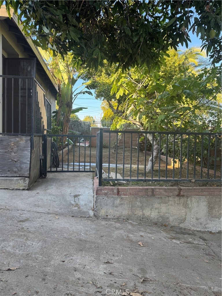 529 531 S Sydney Dr, East Los Angeles CA 90022