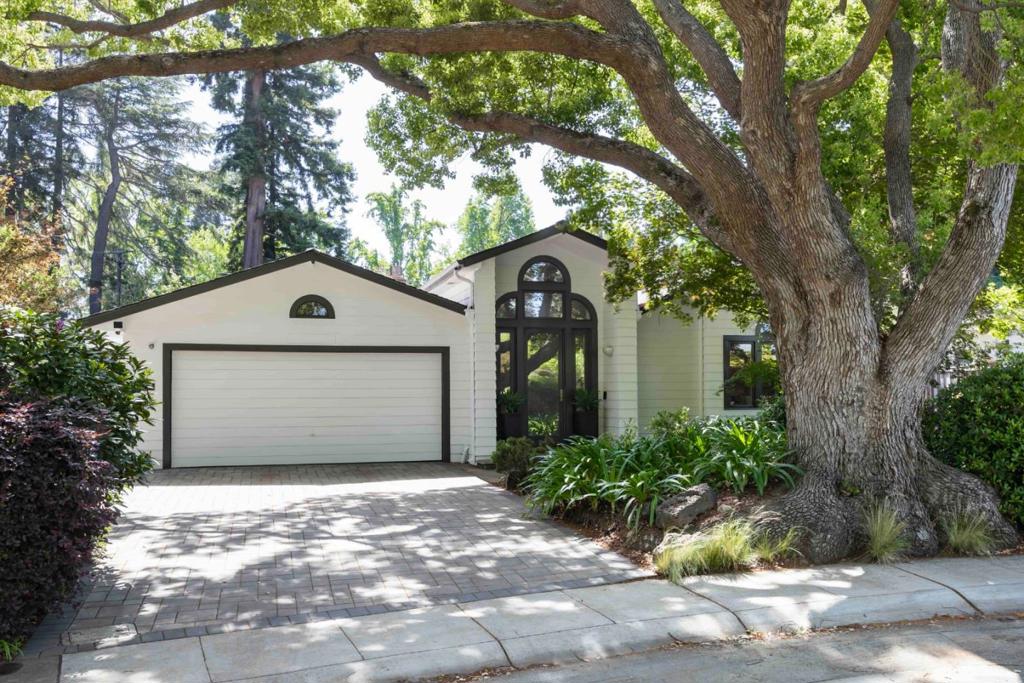425 Claremont Way