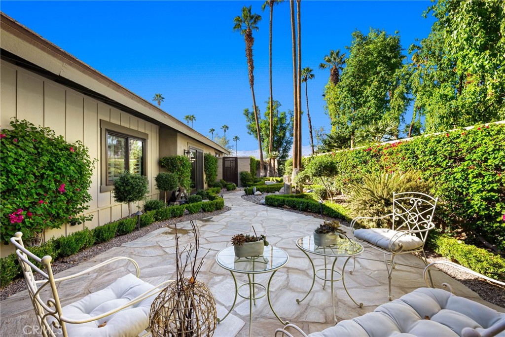 The Lakes Country Club (32429) - Residential