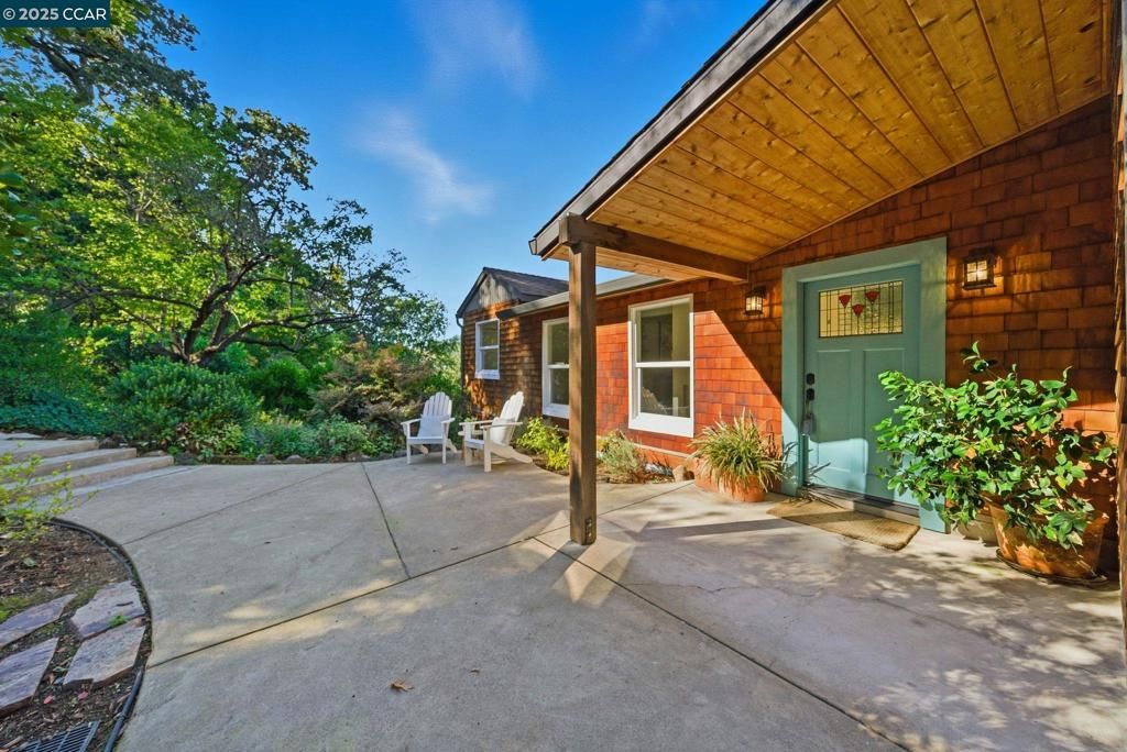 Photo of 3665 Boyer Cir Cir, Lafayette, CA 94549 (MLS # 41115068)