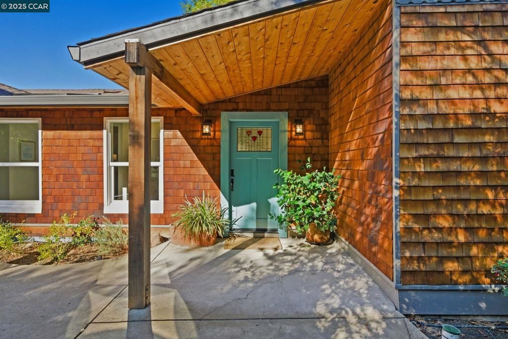 Photo of 3665 Boyer Cir Cir, Lafayette, CA 94549 (MLS # 41115068)