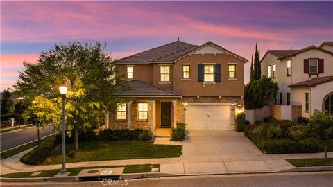 Photo of 702 E Lemon Swirl, Azusa, CA 91702 (MLS # AR26070418)