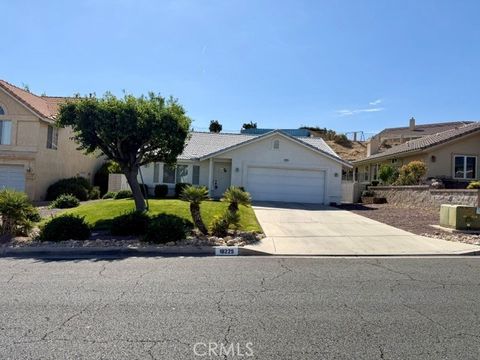 Photo of 18225 Kalin Ranch DR, Victorville, CA 92395 (MLS # HD26101945)