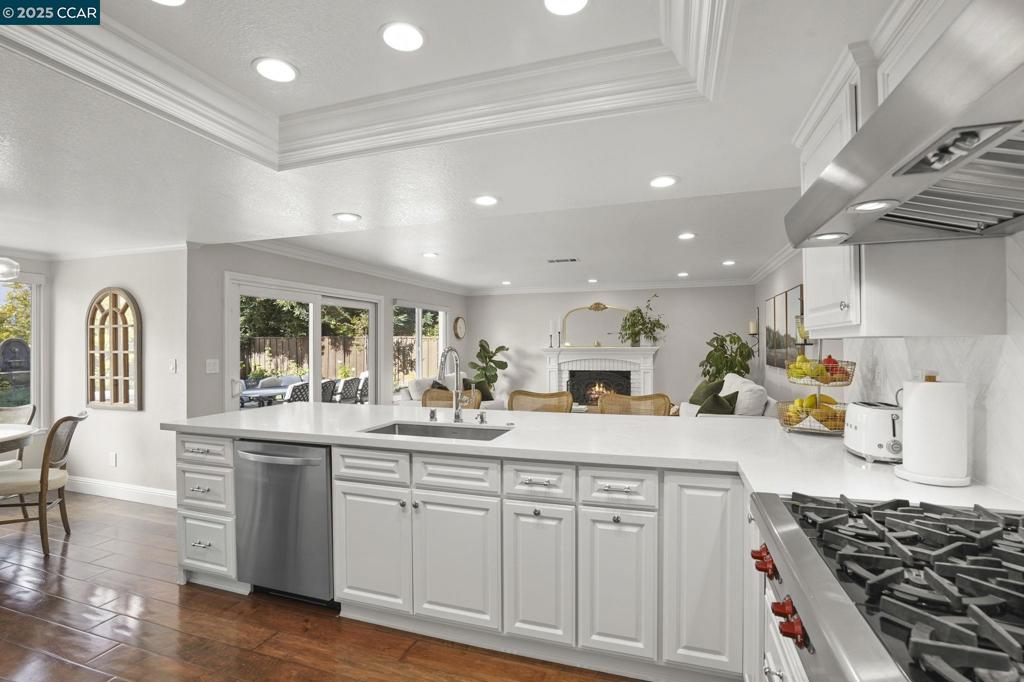 CANYON CREST - Residential
