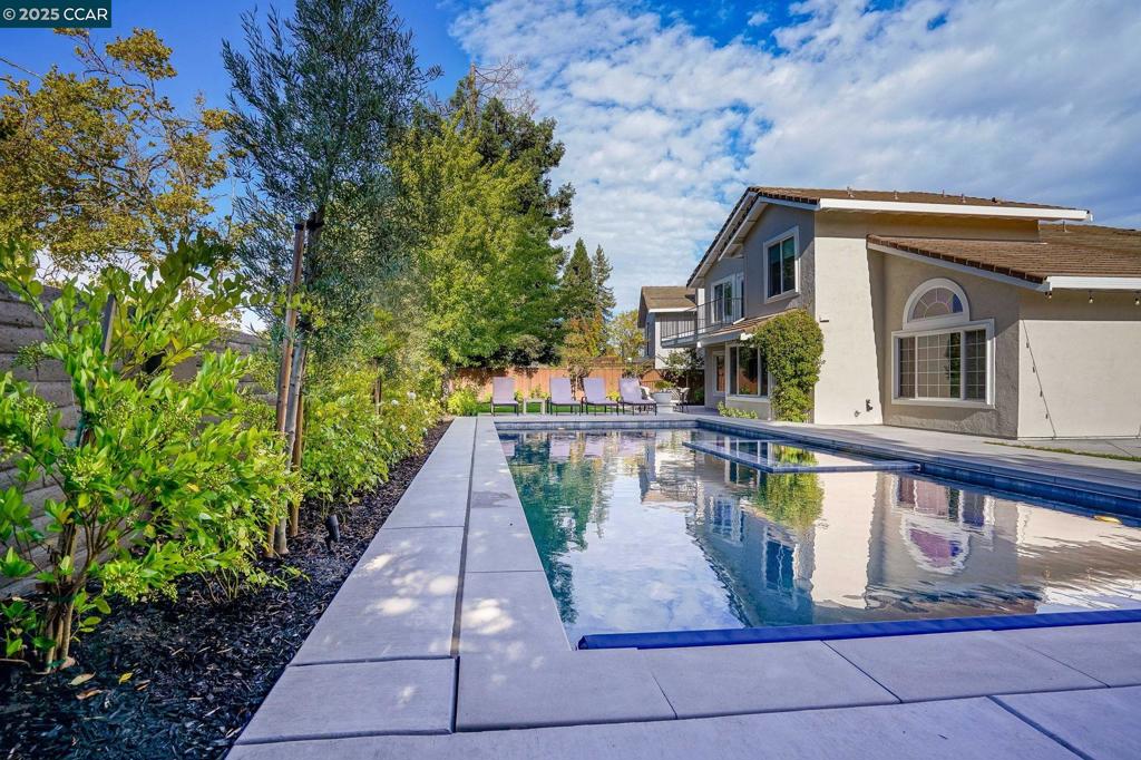 CANYON CREST - Residential