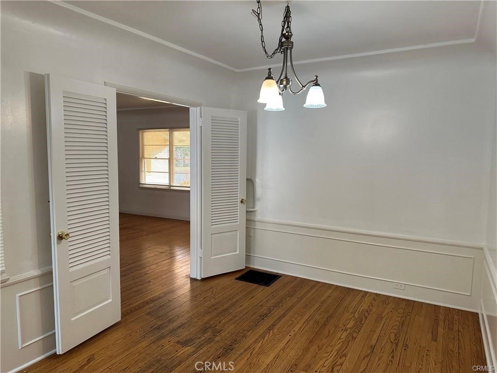 2295 Longden