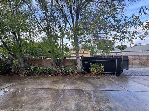 Tiny photo for 22435 Welby Way, West Hills, CA 91307 (MLS # OC26039293)