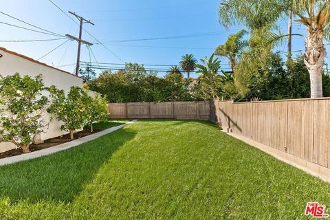 Tiny photo for 1511 Pandora Avenue, Los Angeles, CA 90024 (MLS # 25617565)
