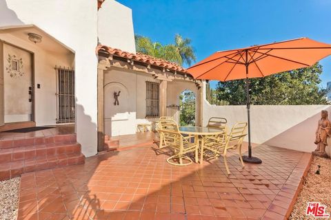 Tiny photo for 1511 Pandora Avenue, Los Angeles, CA 90024 (MLS # 25617565)