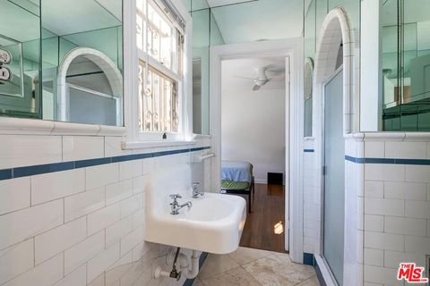 Tiny photo for 1511 Pandora Avenue, Los Angeles, CA 90024 (MLS # 25617565)