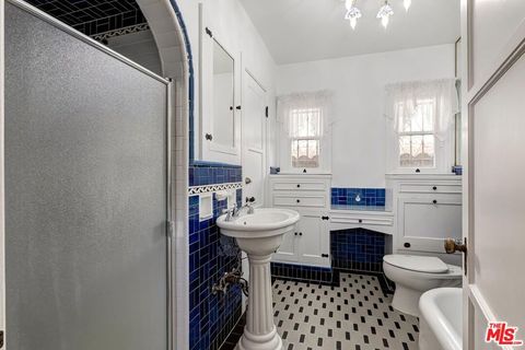 Tiny photo for 1511 Pandora Avenue, Los Angeles, CA 90024 (MLS # 25617565)