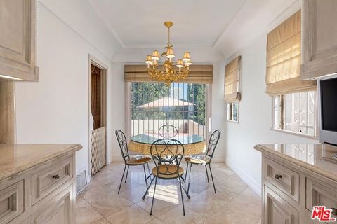 Tiny photo for 1511 Pandora Avenue, Los Angeles, CA 90024 (MLS # 25617565)