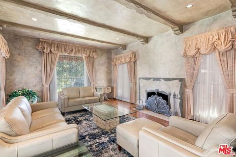 Tiny photo for 1511 Pandora Avenue, Los Angeles, CA 90024 (MLS # 25617565)