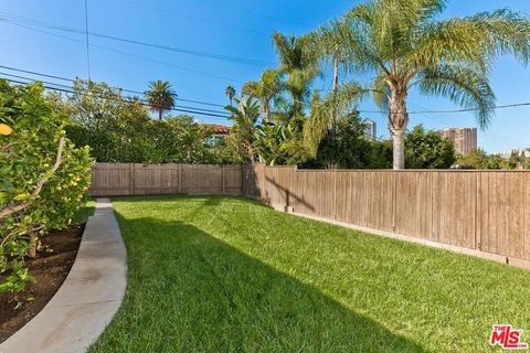 Tiny photo for 1511 Pandora Avenue, Los Angeles, CA 90024 (MLS # 25617565)