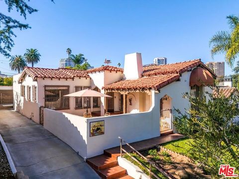 Tiny photo for 1511 Pandora Avenue, Los Angeles, CA 90024 (MLS # 25617565)