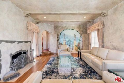 Tiny photo for 1511 Pandora Avenue, Los Angeles, CA 90024 (MLS # 25617565)