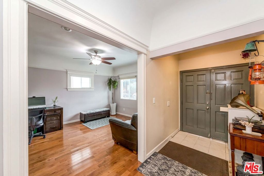 1520 S New Hampshire Avenue