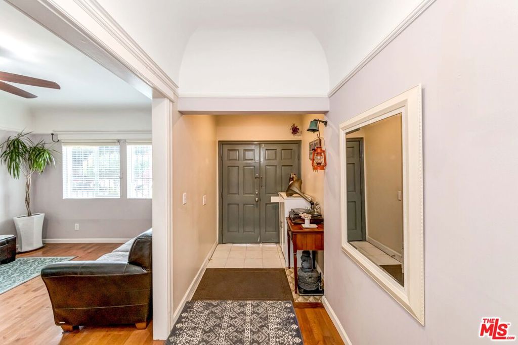 1520 S New Hampshire Avenue