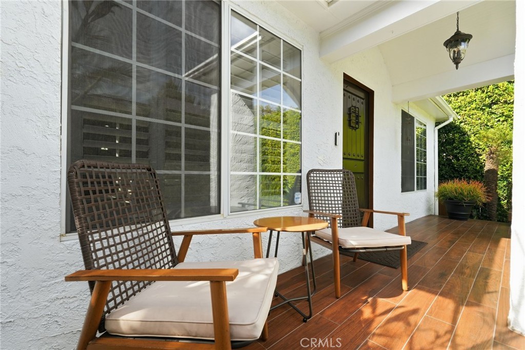 4027 La Salle