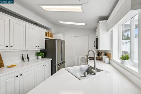 Photo of 115 Cabana, Napa, CA 94558 (MLS # 41132367)